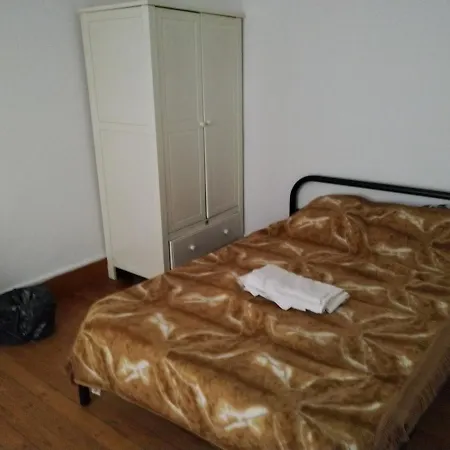 Loue Propre !, Endroit Tres Calme, A 5 Minutes Gare La Jolie, Mantes-la-Jolie
